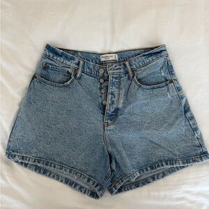 Abercrombie & Fitch The Dad Short High Rise